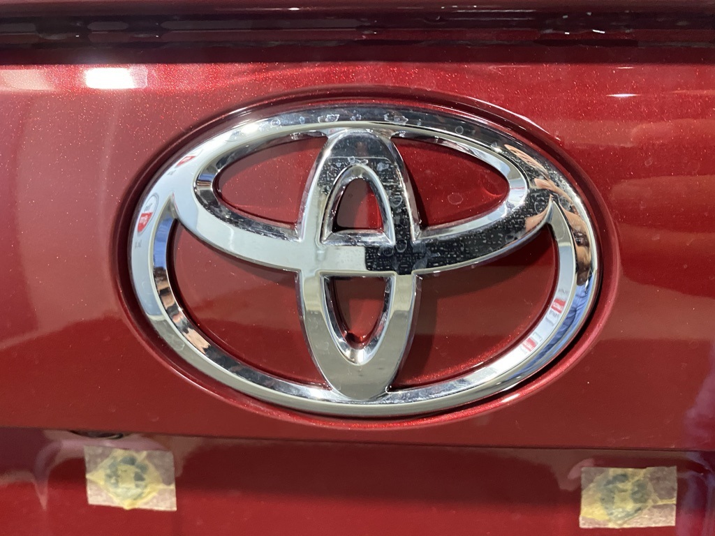 Thumbnail: 2025 Toyota RAV4 - 17