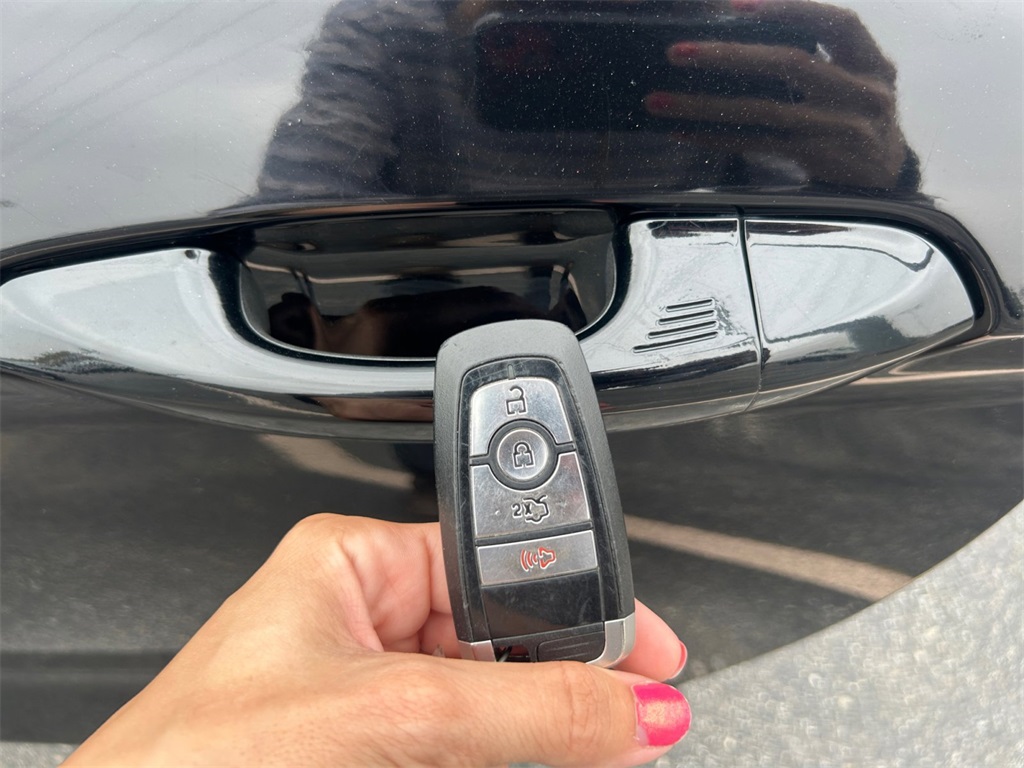 Used Car 2018 Ford Mustang  Ecoboost For Sale Under $20,000 In Floresville, Texas