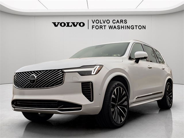 2025 Volvo XC90 Plus's photo
