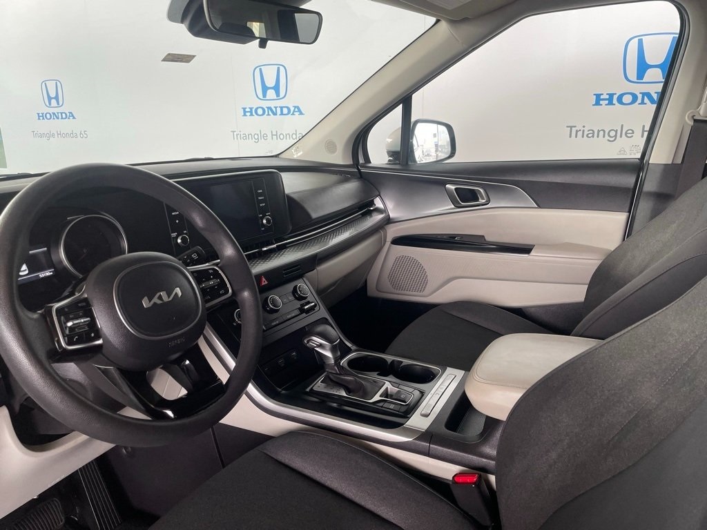 Thumbnail: 2024 Kia Carnival - 13