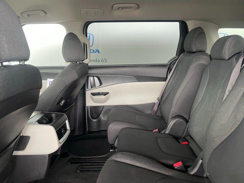 Thumbnail: 2024 Kia Carnival - 17