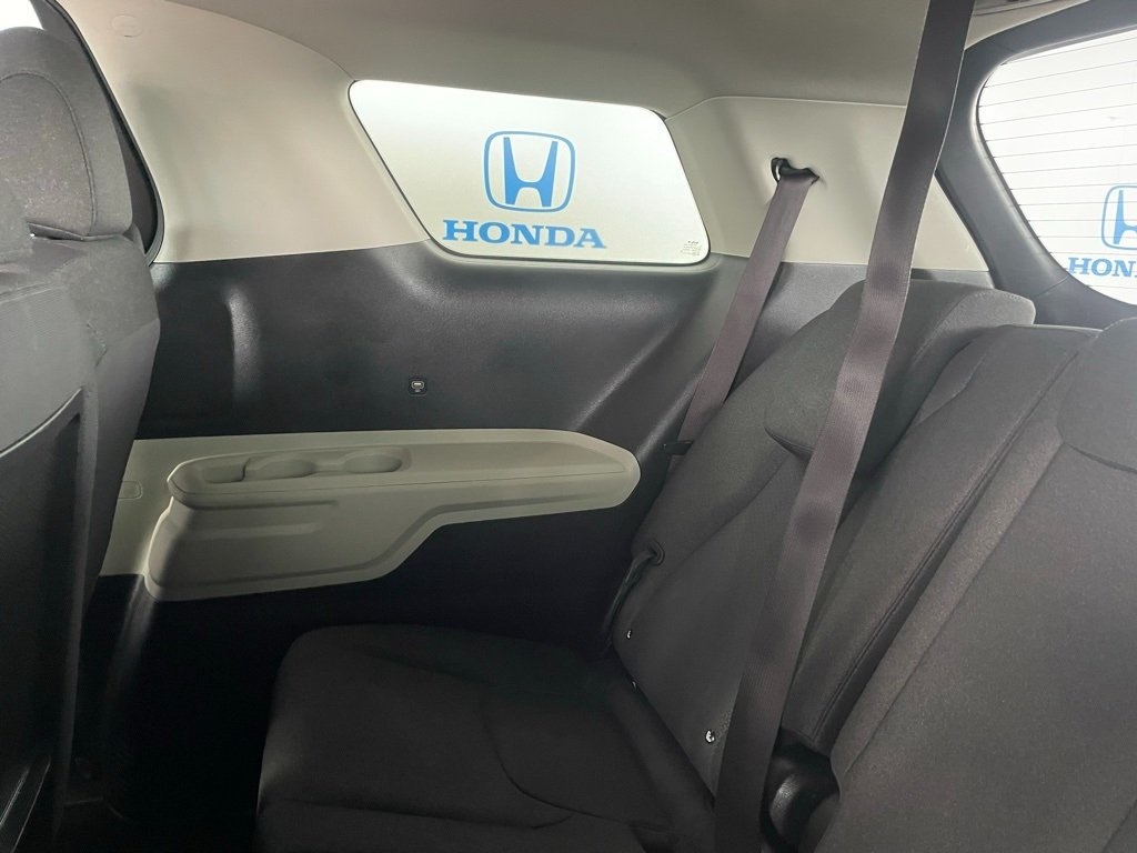 Thumbnail: 2024 Kia Carnival - 18