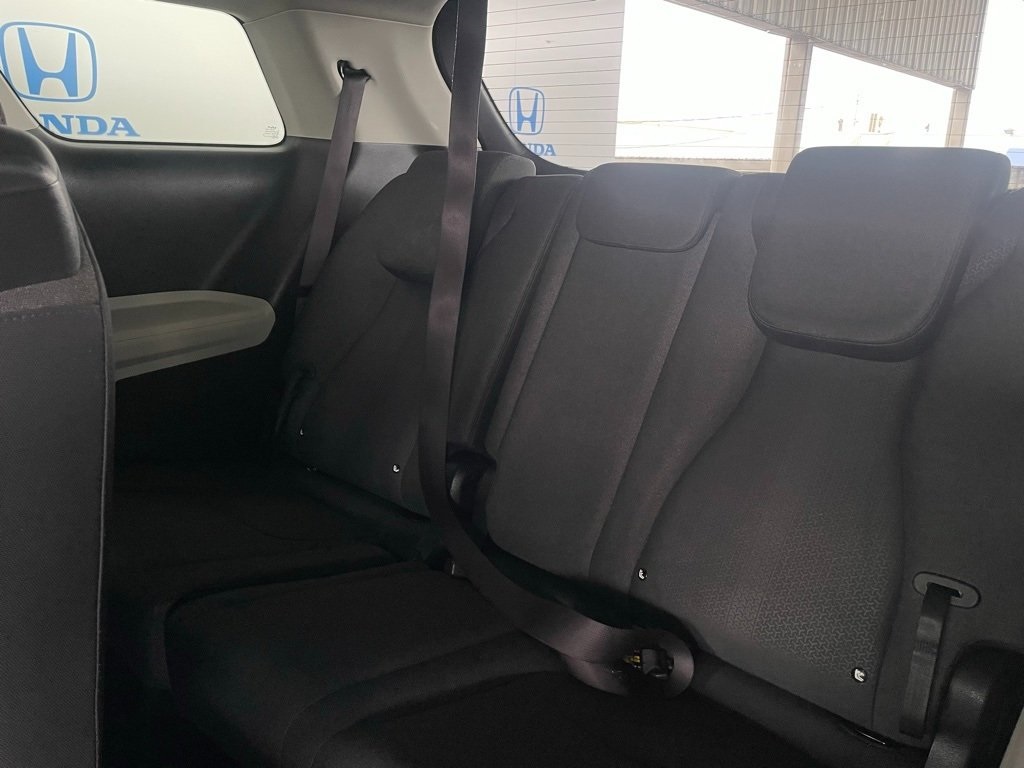 Thumbnail: 2024 Kia Carnival - 19