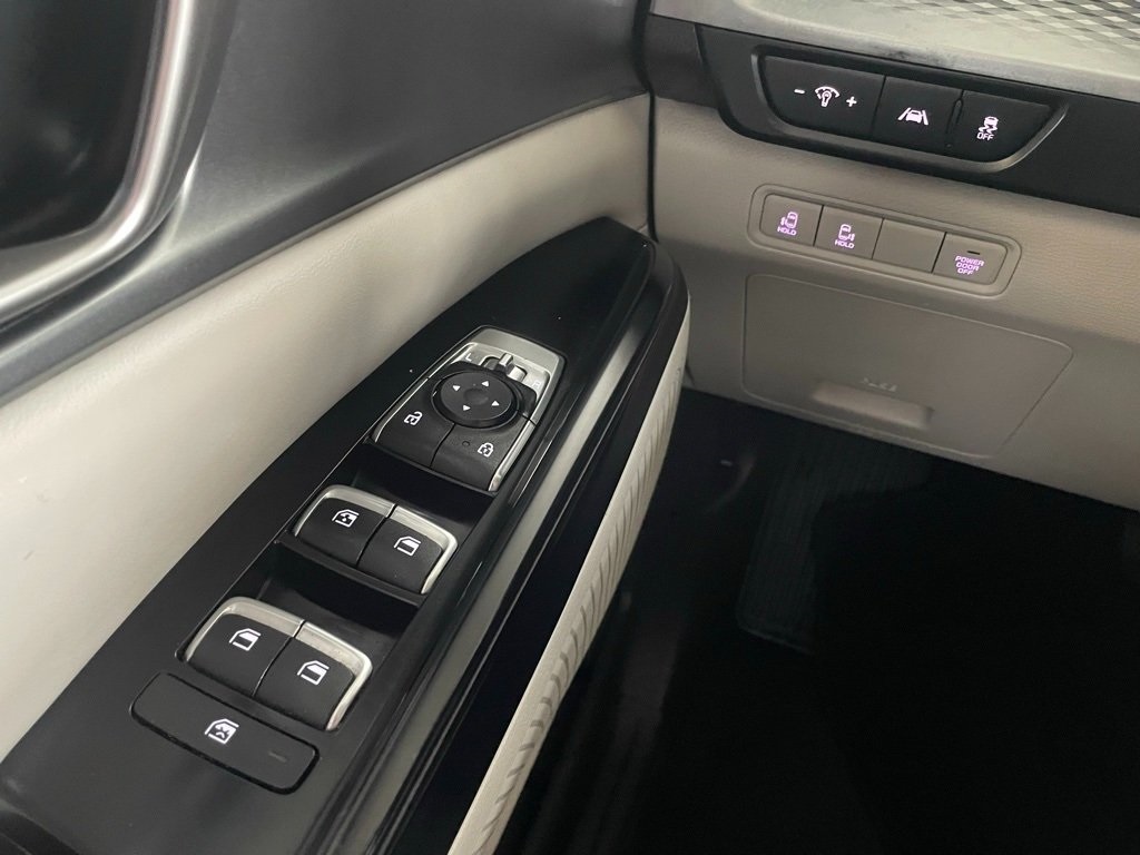 Thumbnail: 2024 Kia Carnival - 25