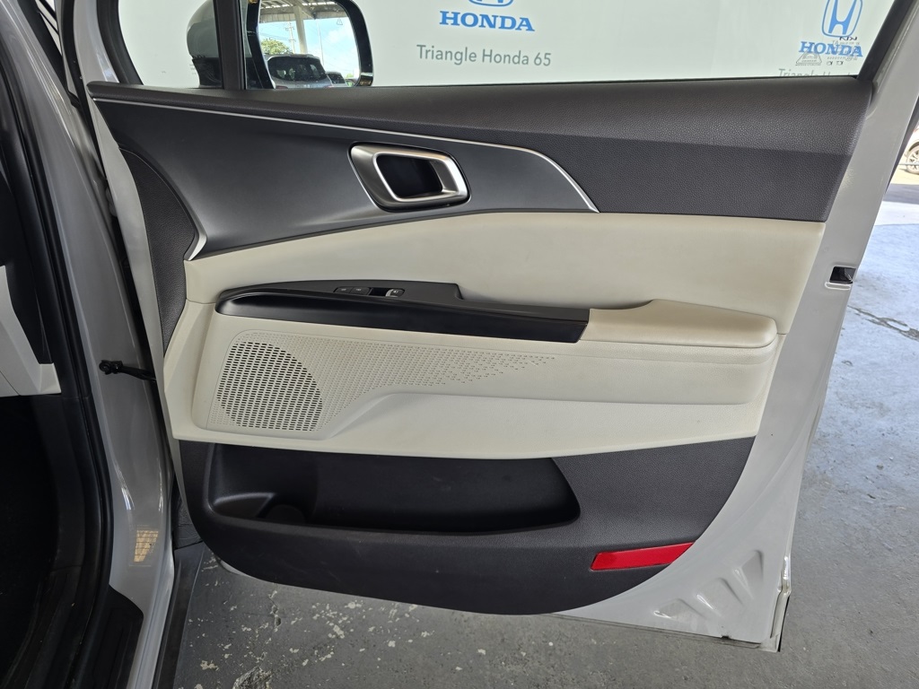 Thumbnail: 2024 Kia Carnival - 26