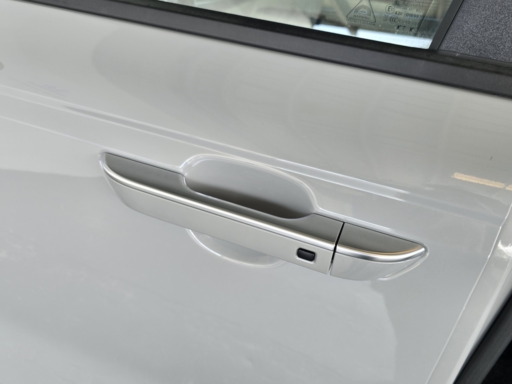 Thumbnail: 2024 Kia Carnival - 31