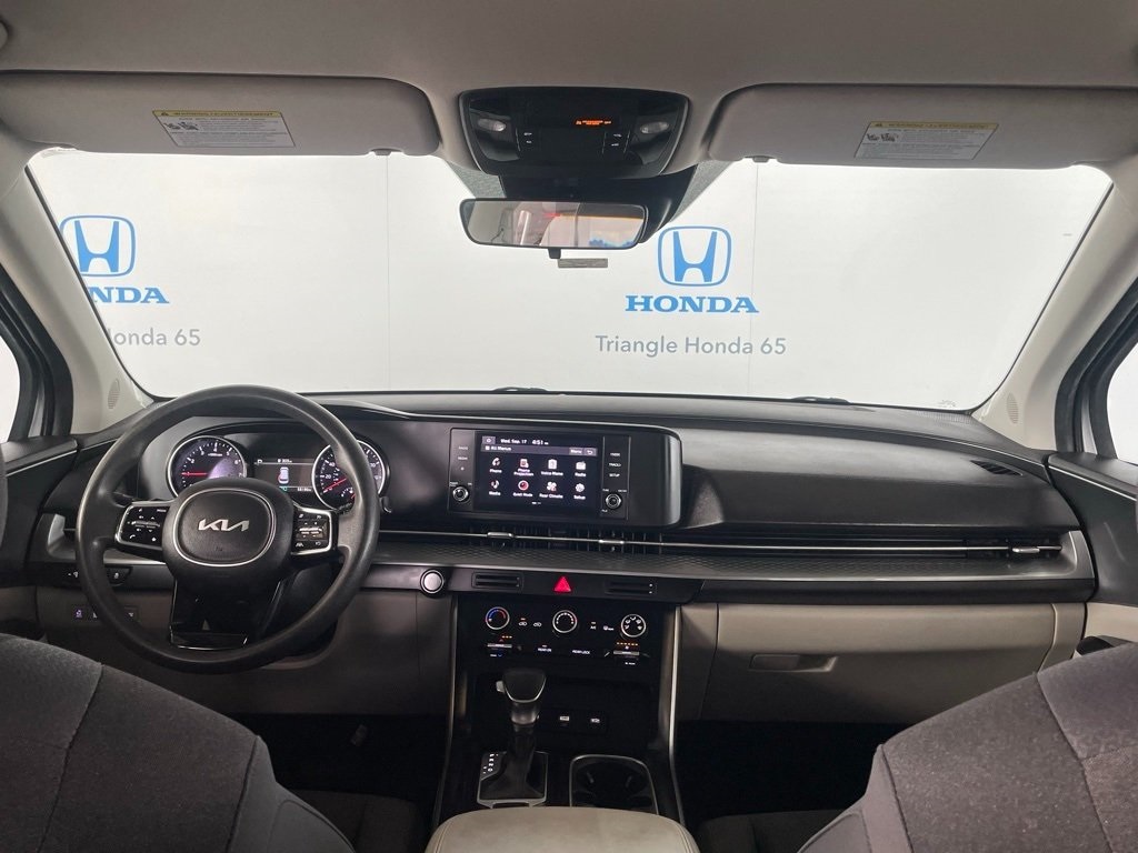 Thumbnail: 2024 Kia Carnival - 9