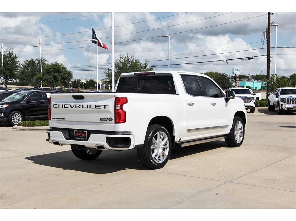 2023 Chevrolet Silverado 1500 High Country - 4