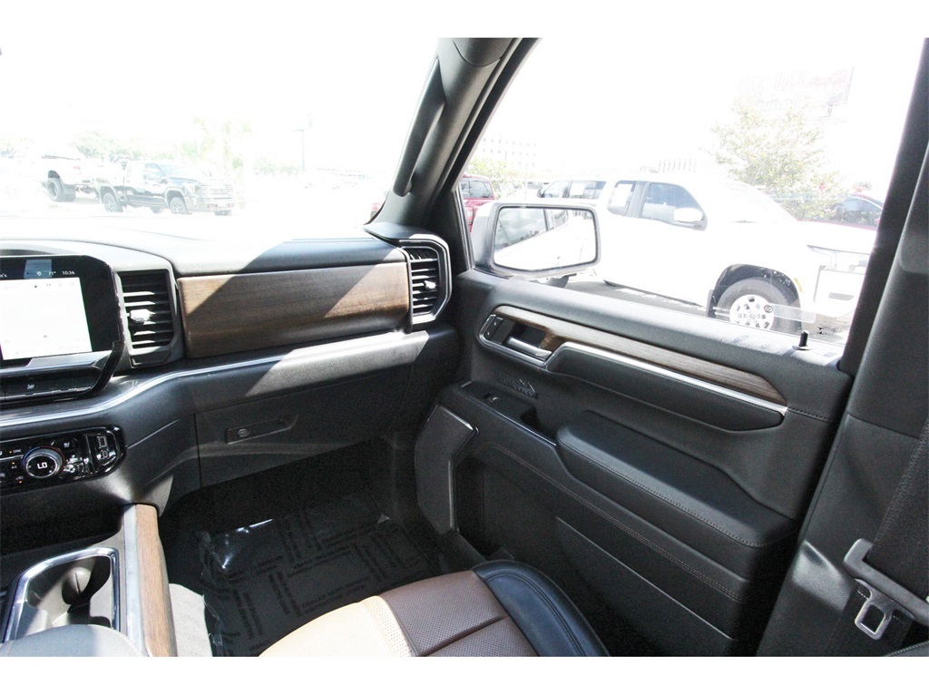 2023 Chevrolet Silverado 1500 High Country - 7