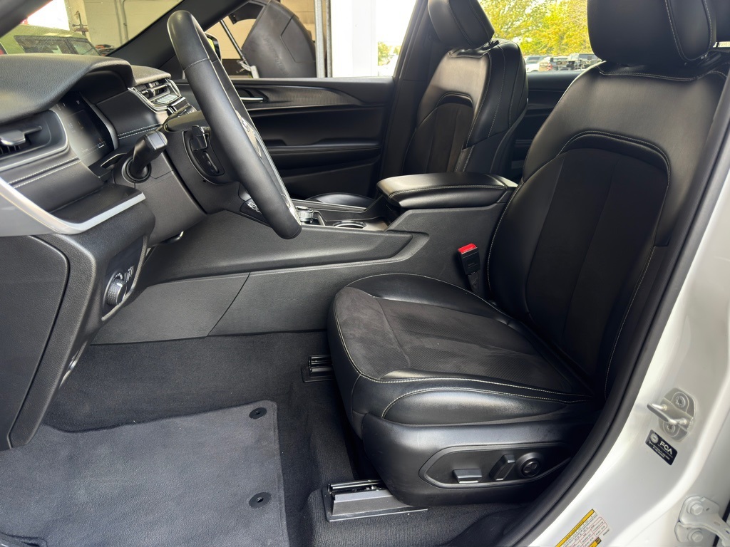 2023 Jeep Grand Cherokee L Altitude - 9