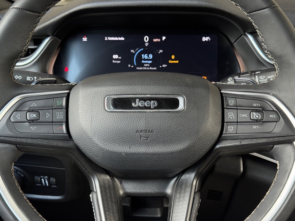 2023 Jeep Grand Cherokee L Altitude - 7