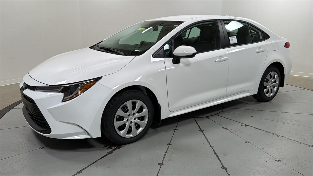 2026 Toyota Corolla LE FWD