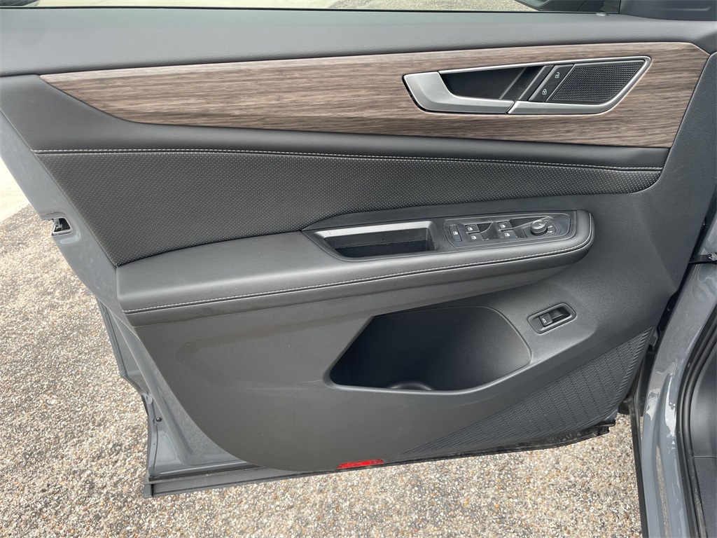 2025 Volkswagen Atlas 2.0T SEL - 10