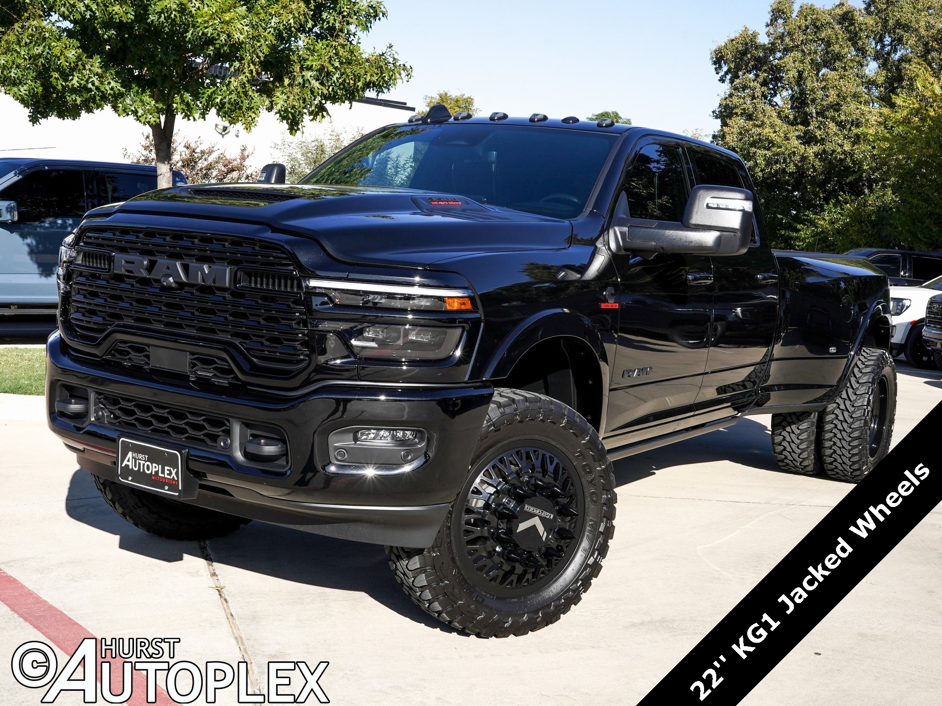 2025 RAM 3500 Limited Crew Cab LB DRW 4WD
