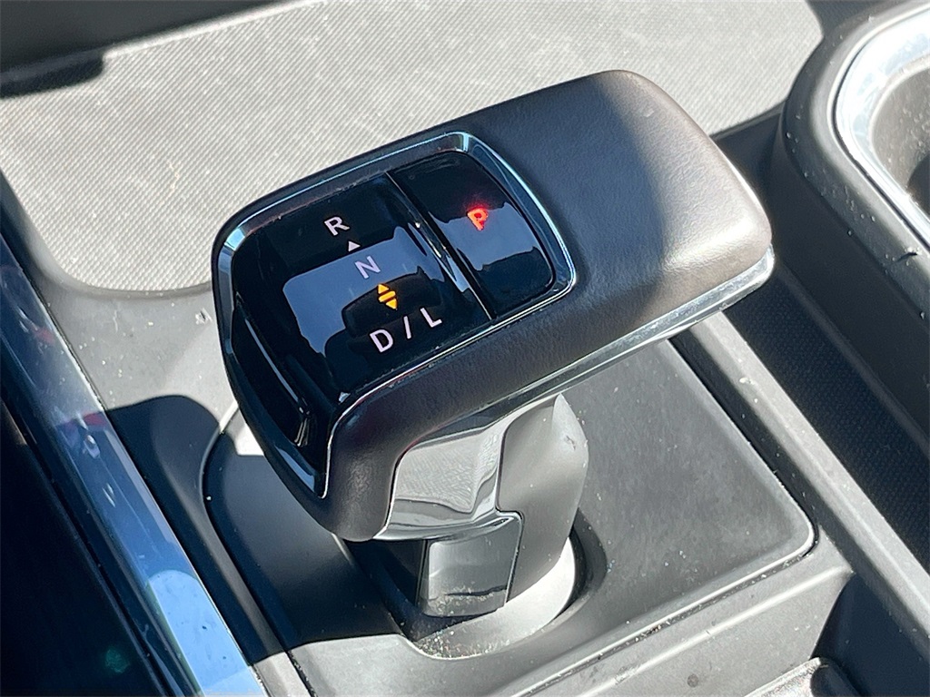 2023 GMC Sierra 1500 SLT White at AutoSavvy Houston Northwest