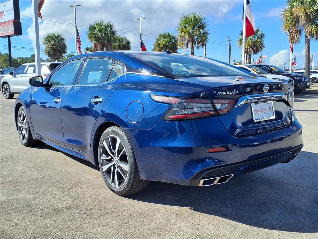 2022 Nissan Maxima SV - 3