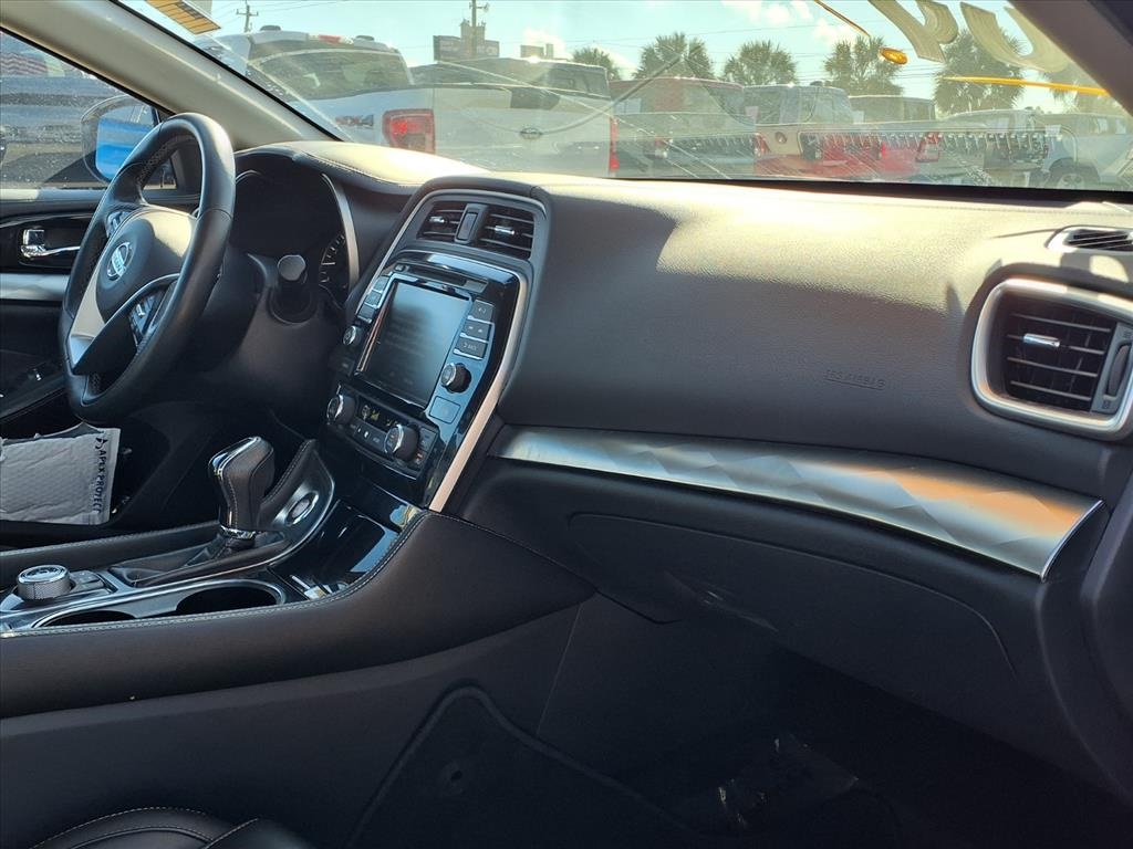 2022 Nissan Maxima SV - 7