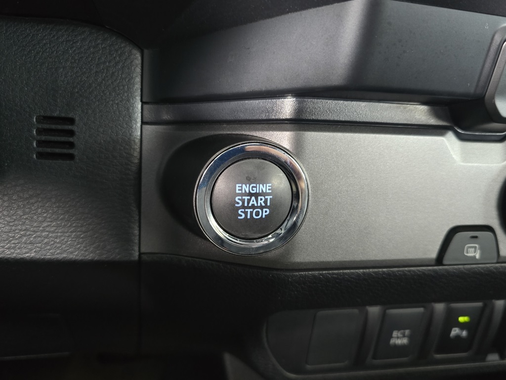 Thumbnail: 2023 Toyota Tacoma - 13