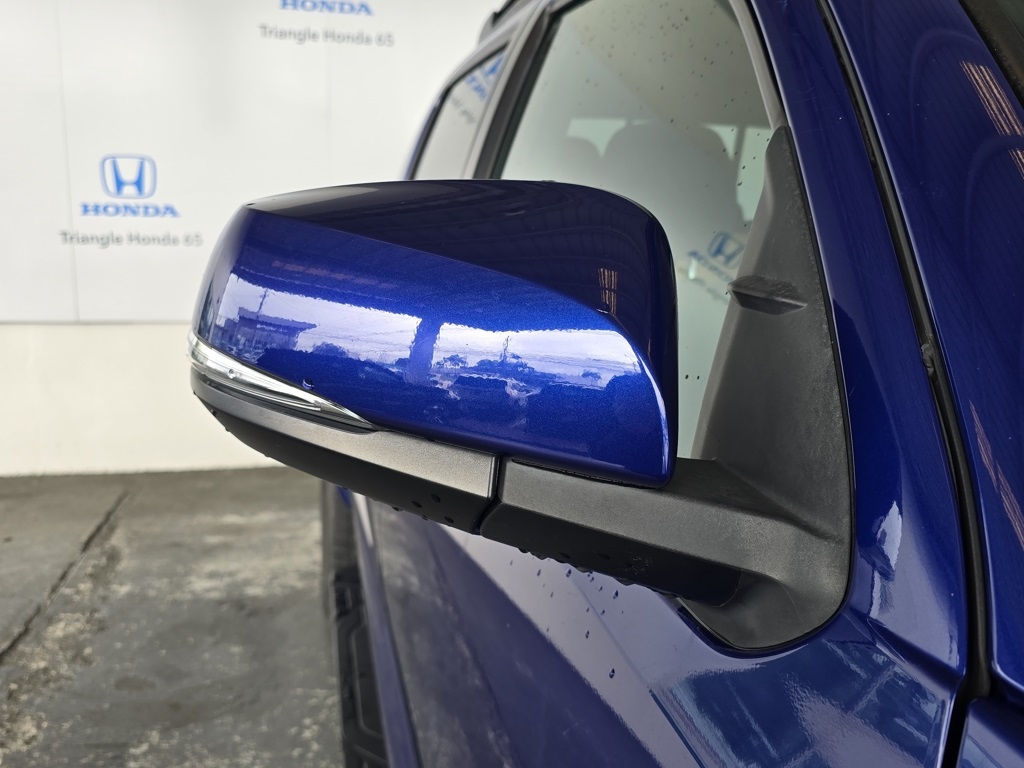 Thumbnail: 2023 Toyota Tacoma - 30