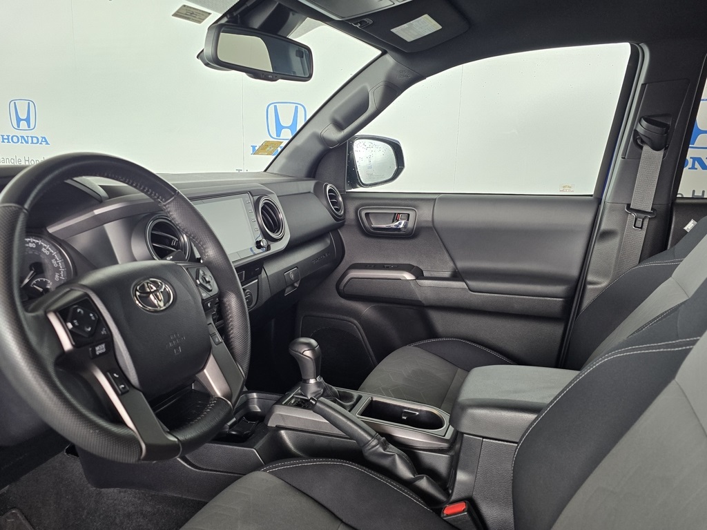 Thumbnail: 2023 Toyota Tacoma - 9