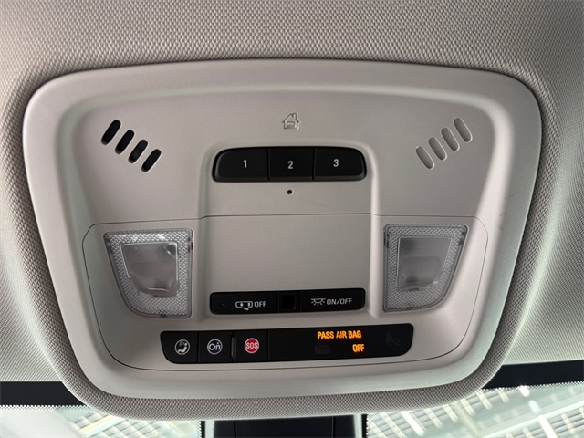 Used Car 2019 Chevrolet Traverse  Premier For Sale Under $25,000 In San Antonio, Texas