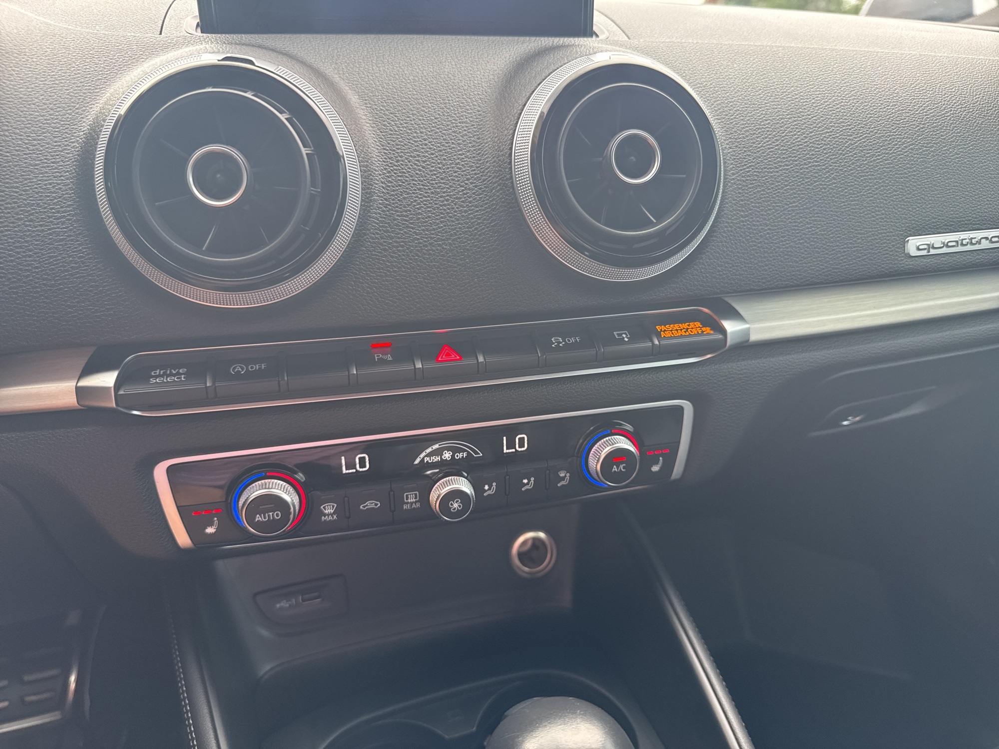 2019 Chevrolet Sonic LT photo 53