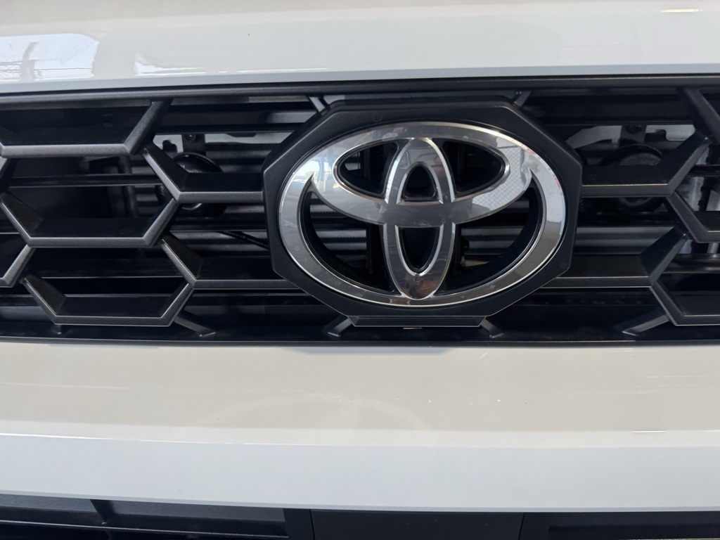 Thumbnail: 2025 Toyota 4Runner - 12