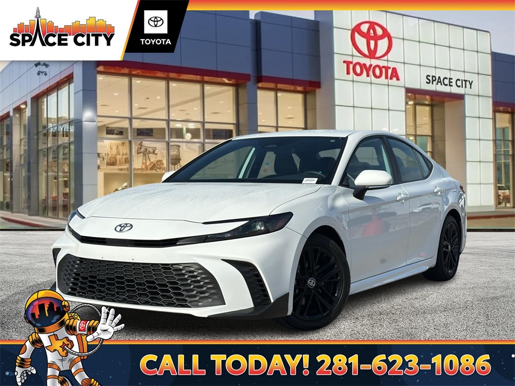 2025 Toyota Camry SE FWD