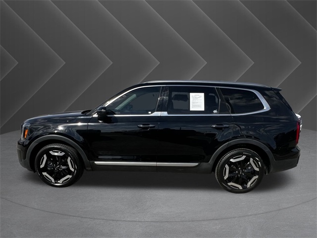 2023 Kia Telluride S - 1