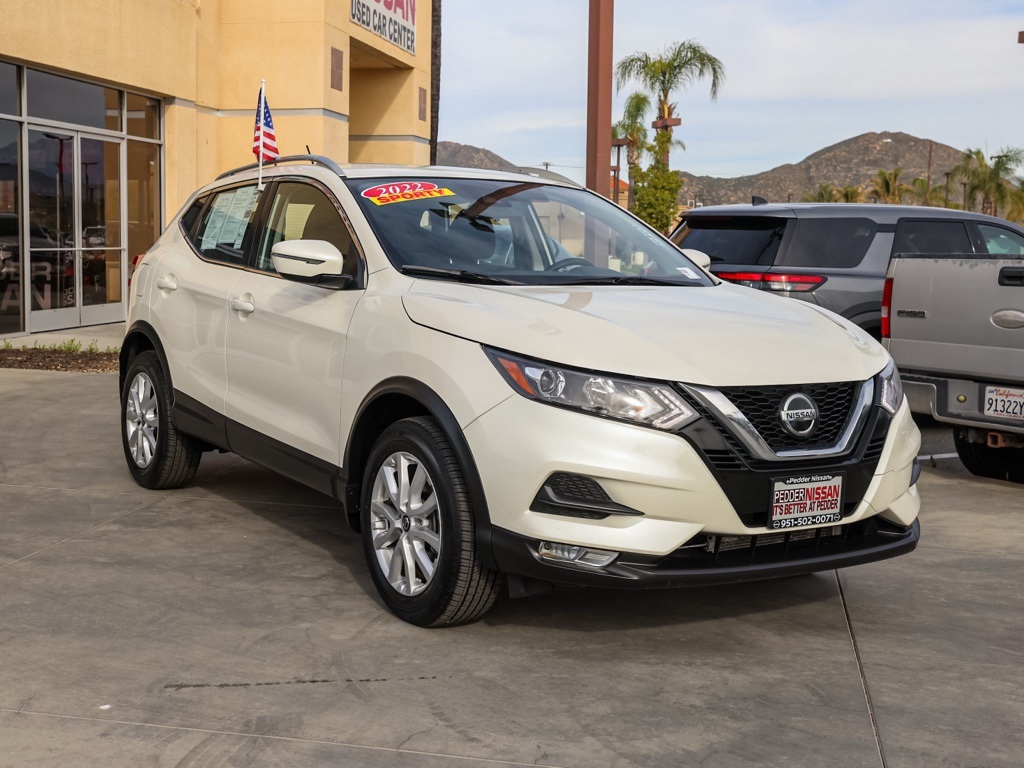 2022 Nissan Rogue Sport SV