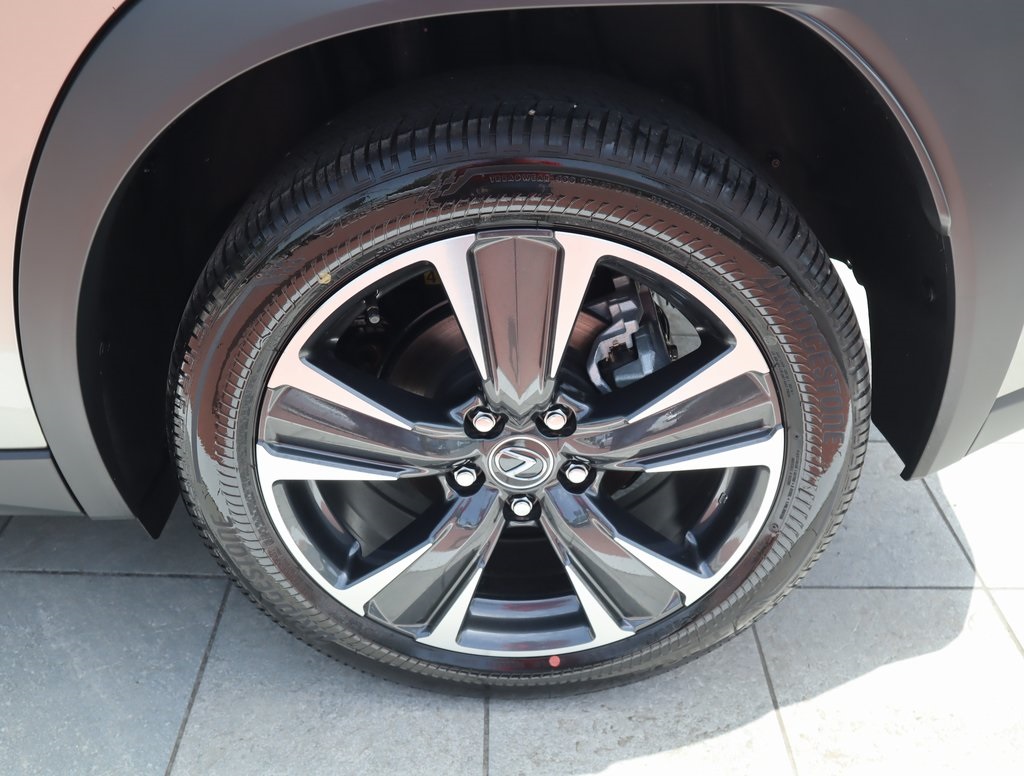 Thumbnail: 2025 Lexus UX - 12