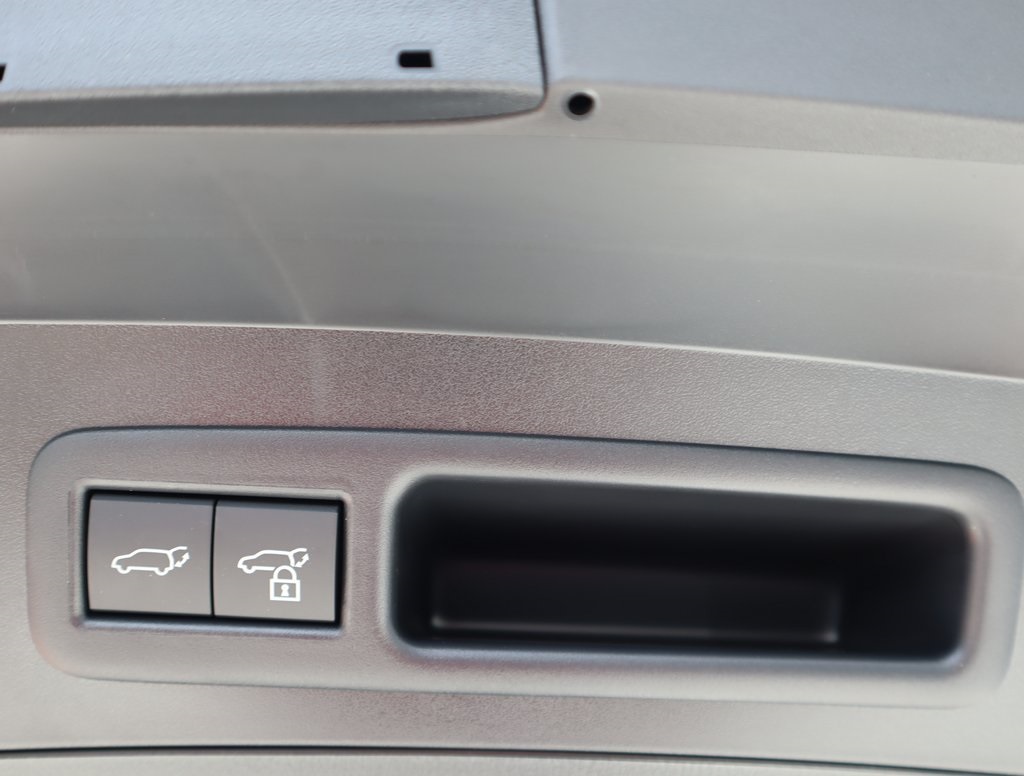 Thumbnail: 2025 Lexus UX - 22