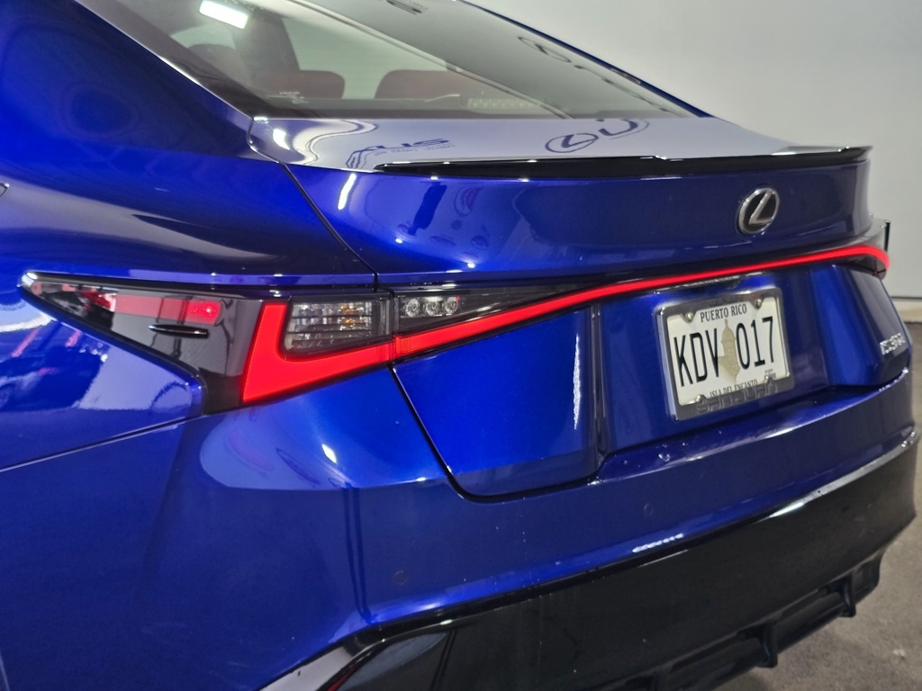 Thumbnail: 2023 Lexus IS - 10