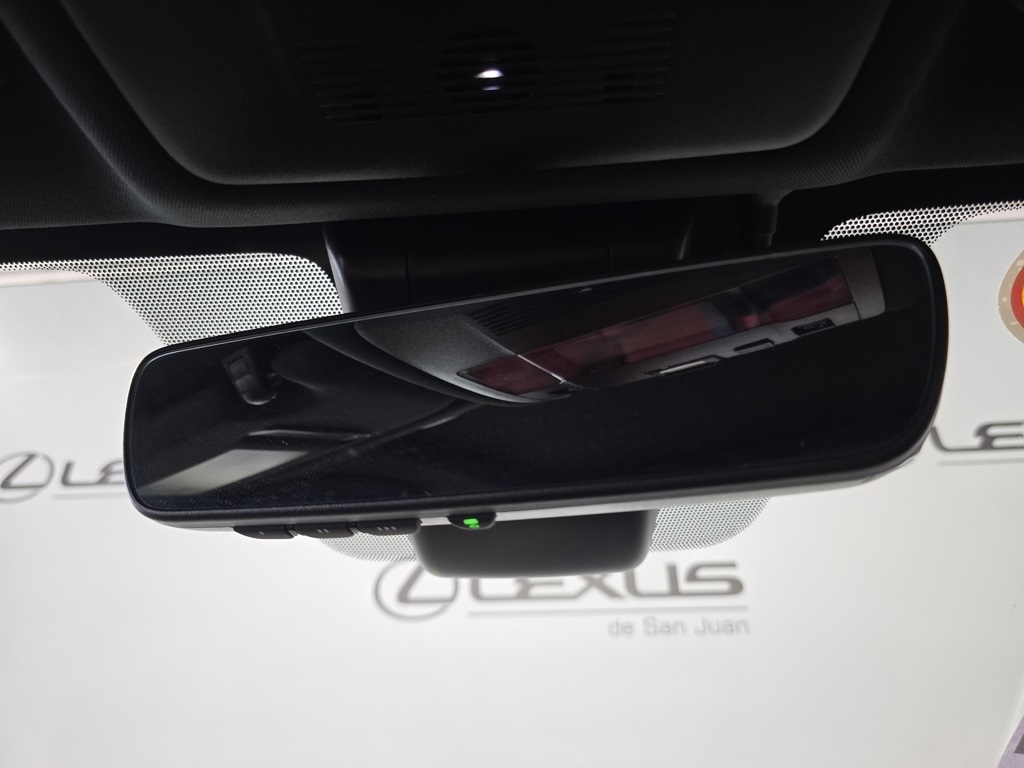 Thumbnail: 2023 Lexus IS - 20