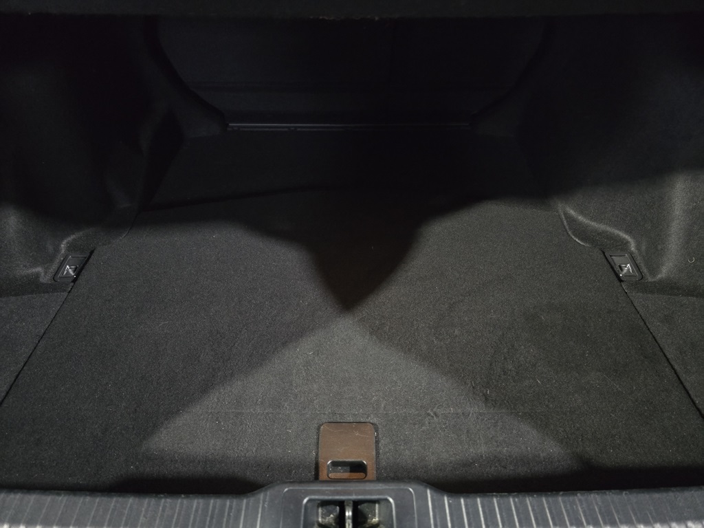 Thumbnail: 2023 Lexus IS - 29