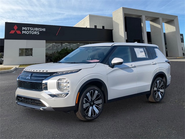 2025 Mitsubishi Outlander SE FWD