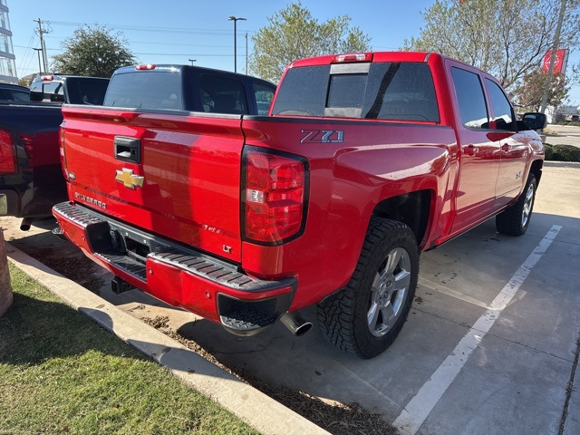 2018 Chevrolet Silverado 1500 LT photo 3