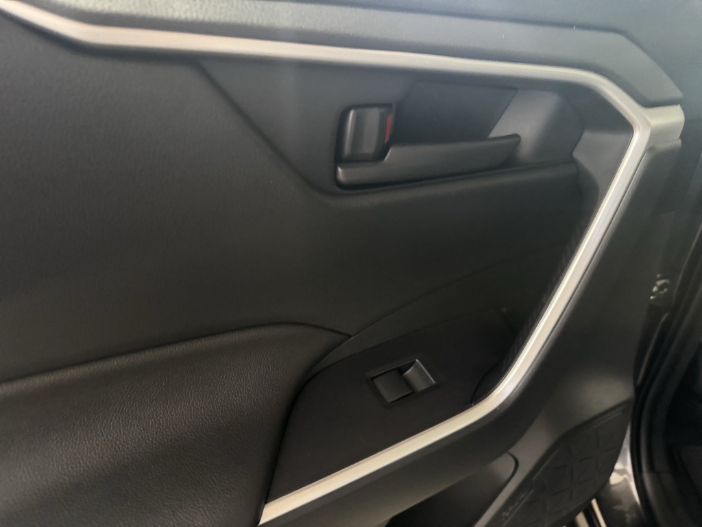 Thumbnail: 2025 Toyota RAV4 - 24