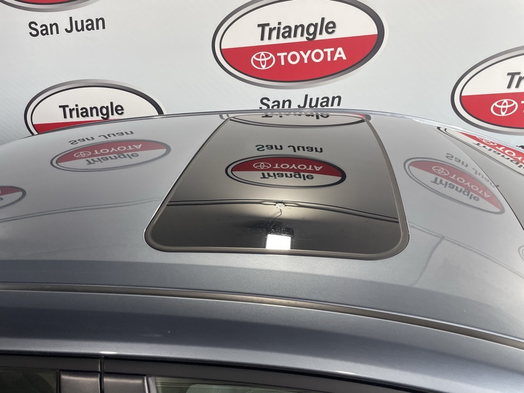 Thumbnail: 2025 Toyota Corolla - 10