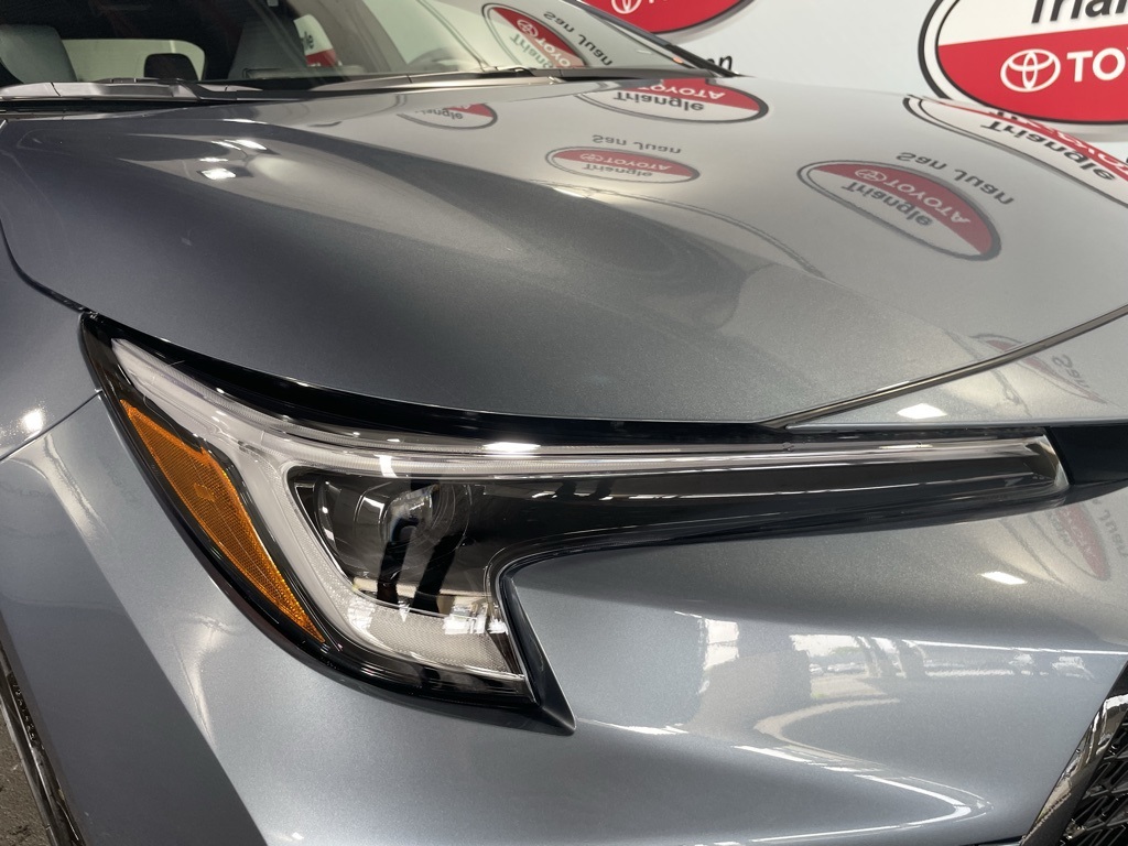 Thumbnail: 2025 Toyota Corolla - 11