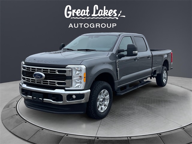 2023 Ford F-250 Super Duty XLT Crew Cab 4WD