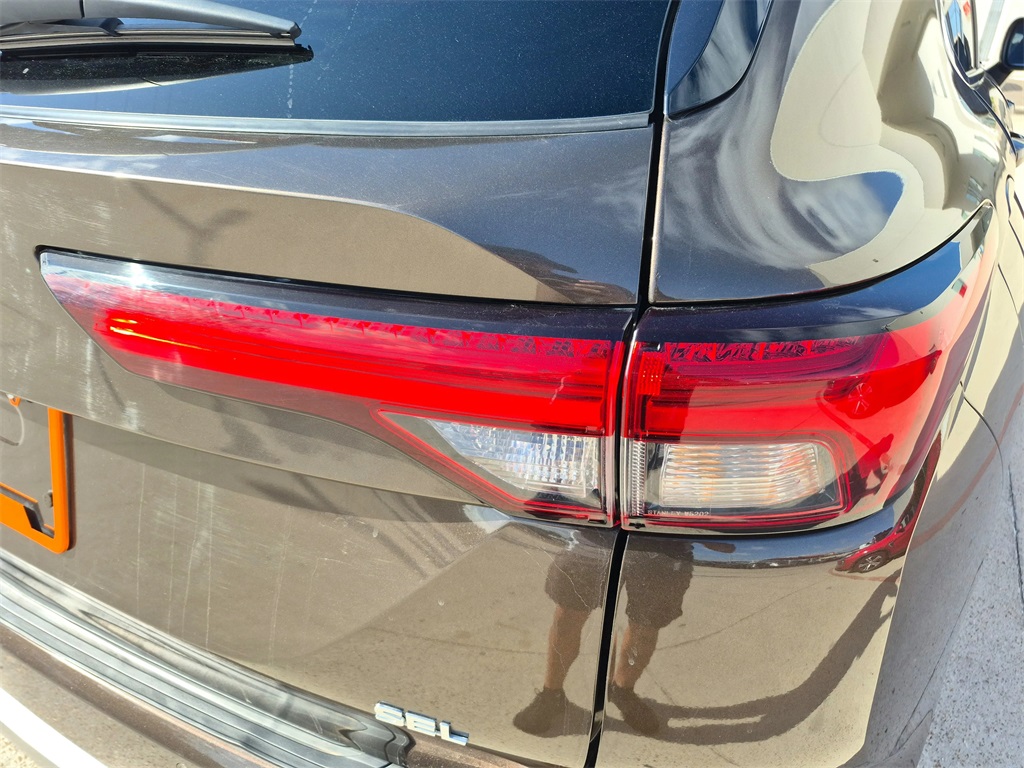 2024 Mitsubishi Outlander SEL Brown at Bravo Nissan