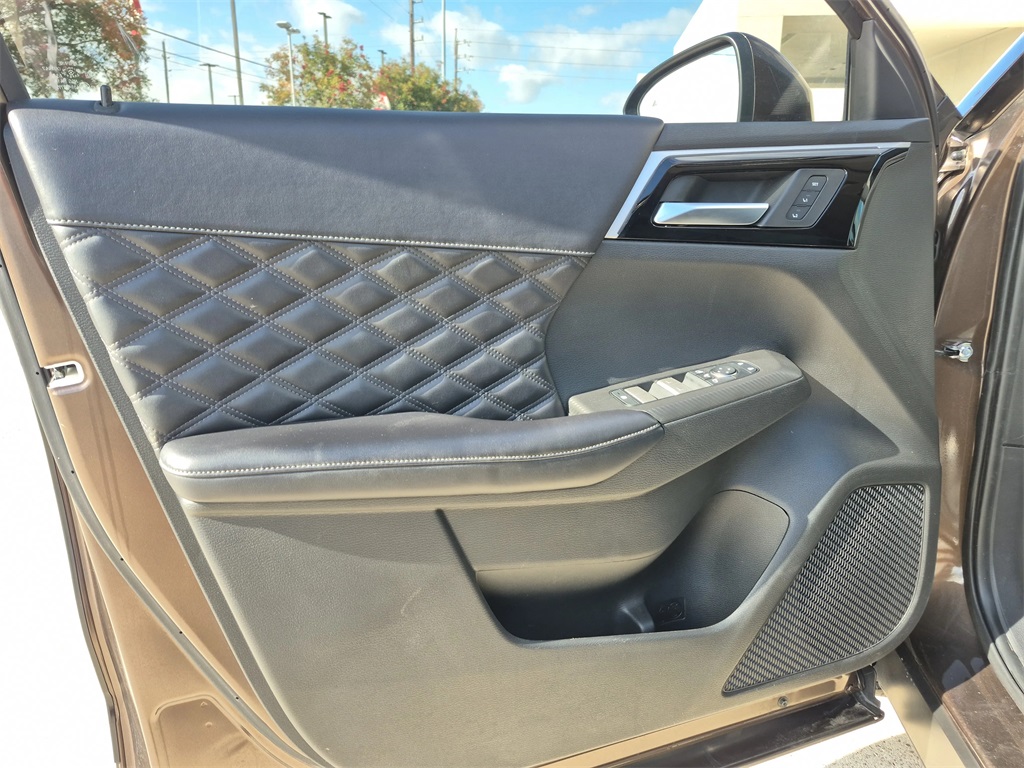 2024 Mitsubishi Outlander SEL Brown at Bravo Nissan