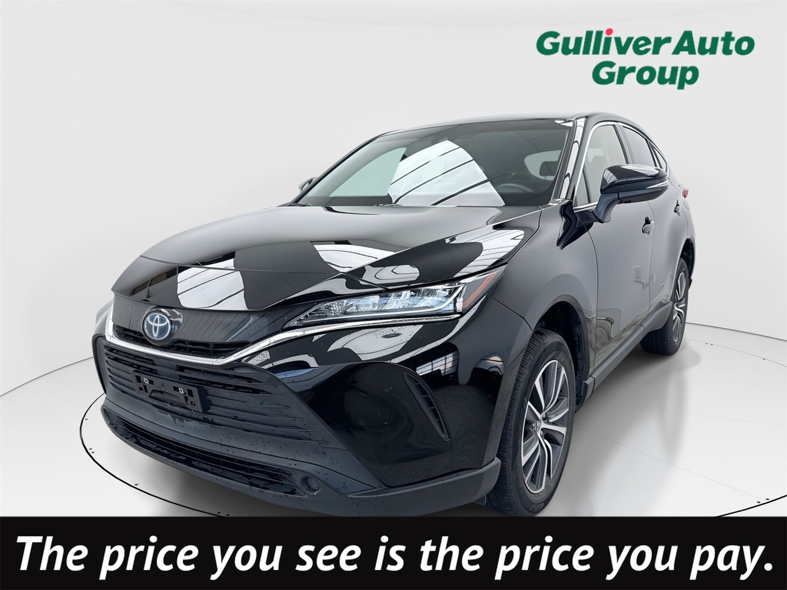 2022 Toyota Venza XLE's photo