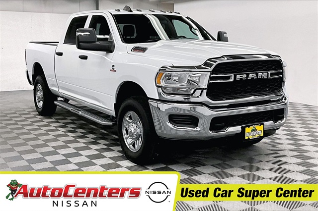 2024 RAM 3500 Tradesman Crew Cab 4WD