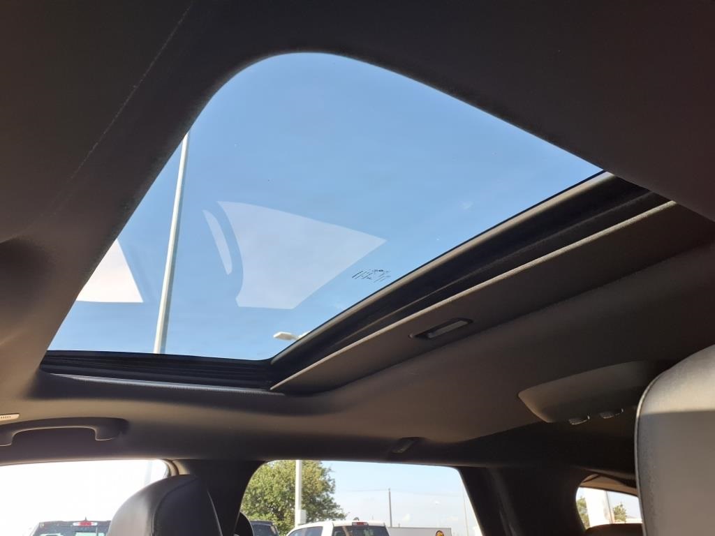 2025 Dodge Durango R/T Plus White at Victoria Chrysler Dodge Jeep Ram