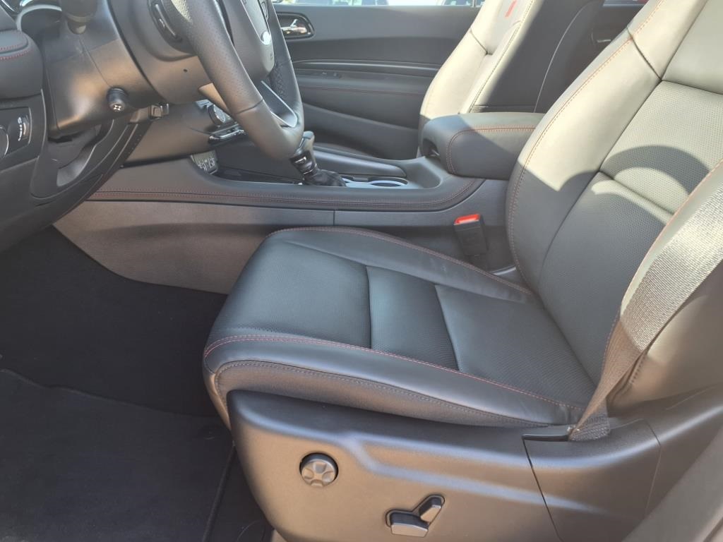 2025 Dodge Durango R/T Plus White at Victoria Chrysler Dodge Jeep Ram