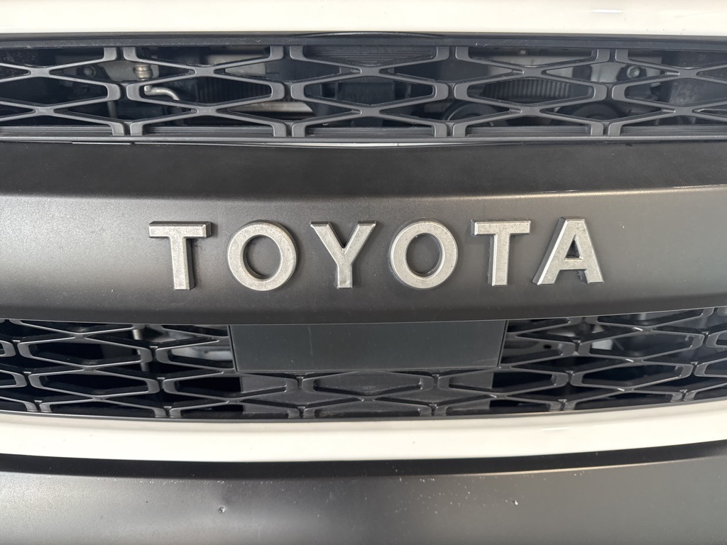 Thumbnail: 2022 Toyota 4Runner - 14