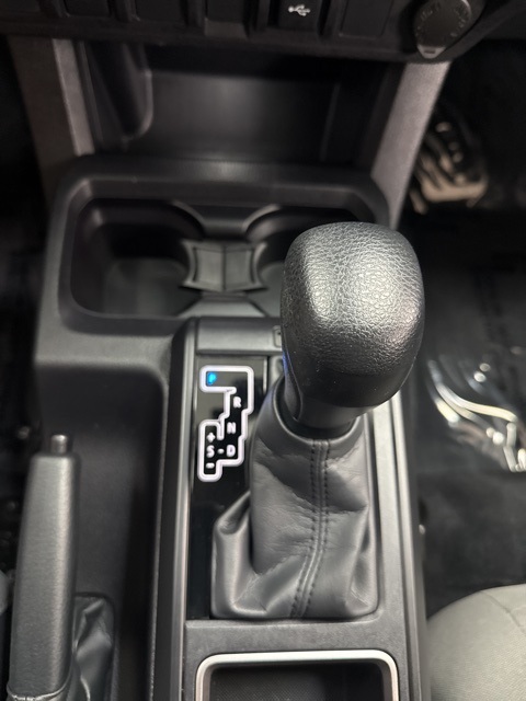 2022 Toyota Tacoma SR photo 14