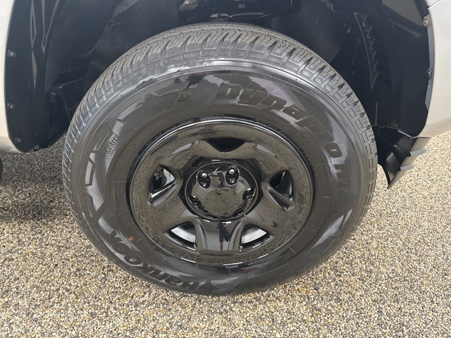 2022 Toyota Tacoma SR photo 25